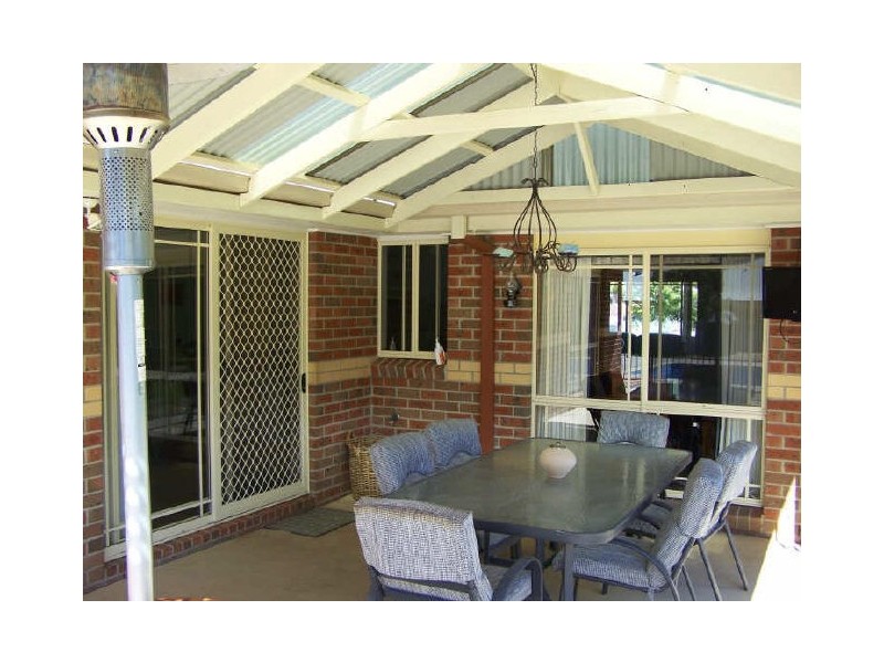 9 Heppner Court, Thurgoona NSW 2640
