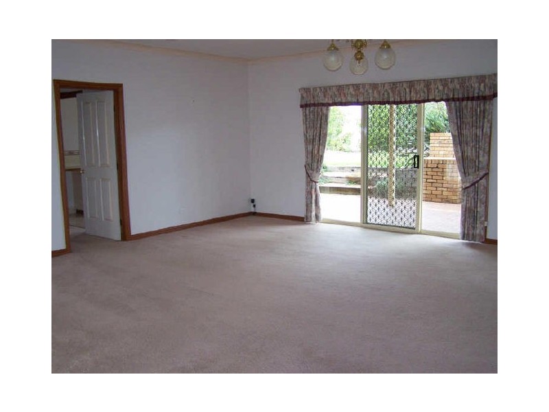 24 Unger Street, Lavington NSW 2641