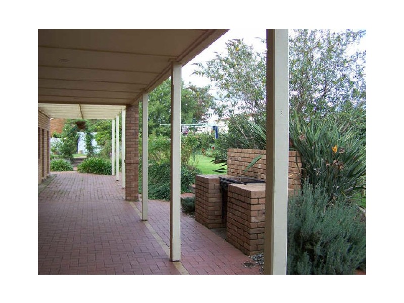 24 Unger Street, Lavington NSW 2641