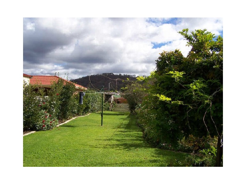 24 Unger Street, Lavington NSW 2641