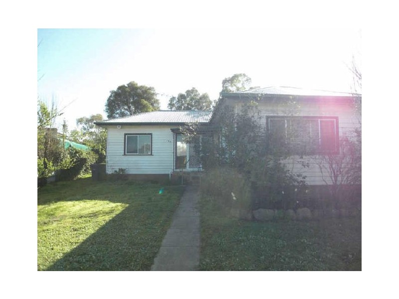 598 Heathwood Avenue, Lavington NSW 2641