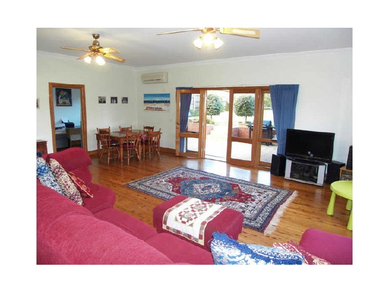 504 Schubach Street, East Albury NSW 2640