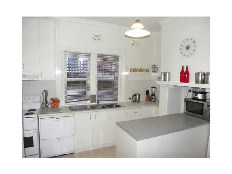 504 Schubach Street, East Albury NSW 2640