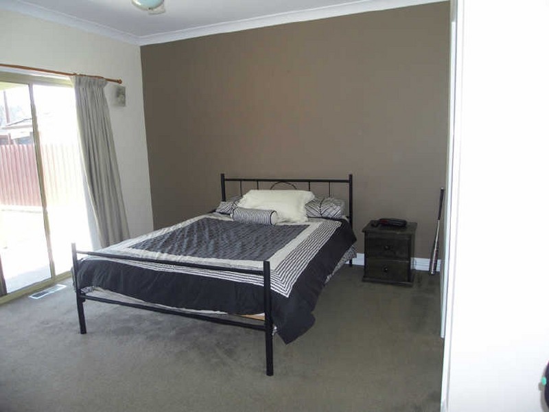 452 Douglas Road, Lavington NSW 2641