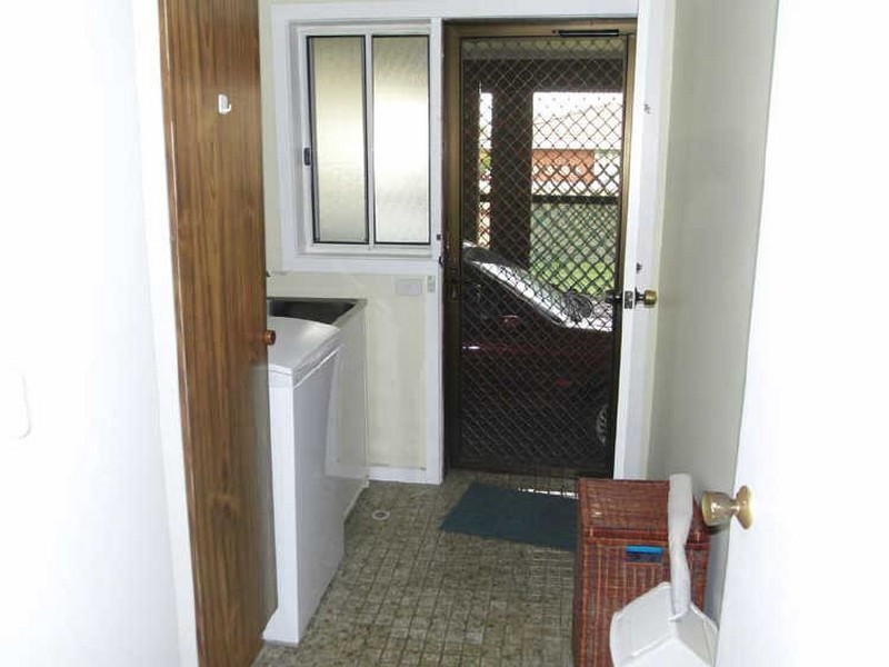 4/408 Kotthoff Street, Lavington NSW 2641