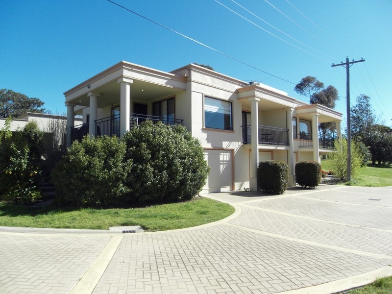 Villa 1 Lake Hume Resort, Albury NSW 2640