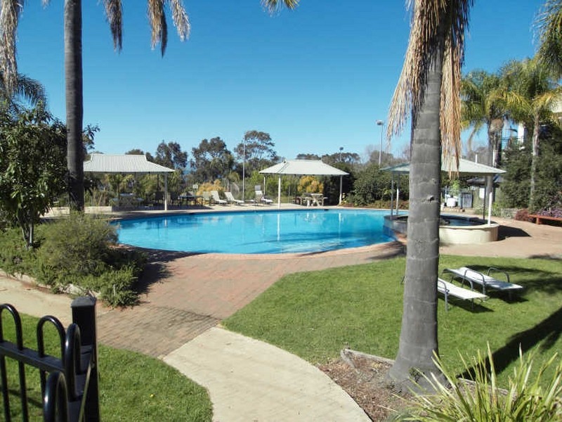 Villa 1 Lake Hume Resort, Albury NSW 2640