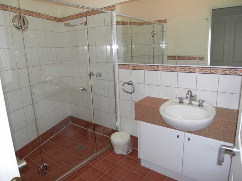 Villa 1 Lake Hume Resort, Albury NSW 2640