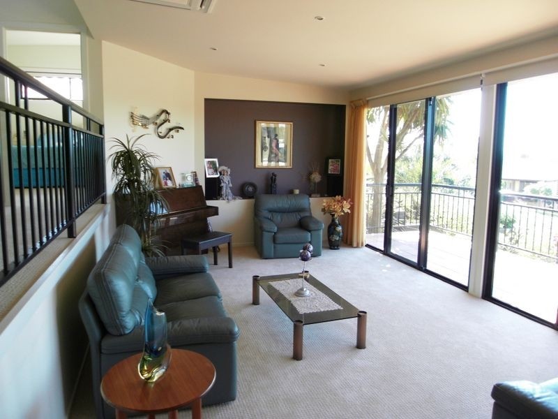 44 Janette Court, Lavington NSW 2641