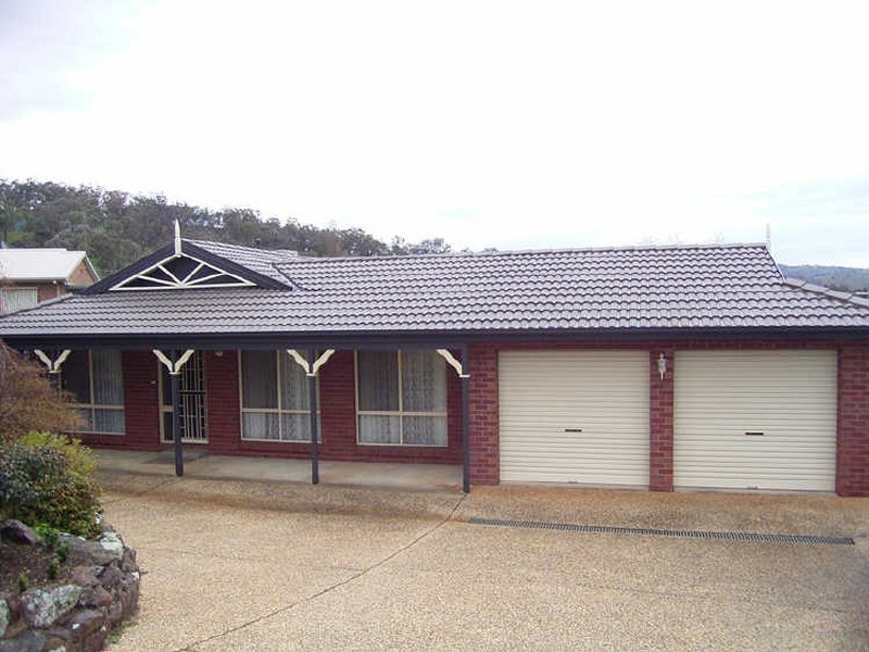 22 Hamilton Valley Court, Lavington NSW 2641