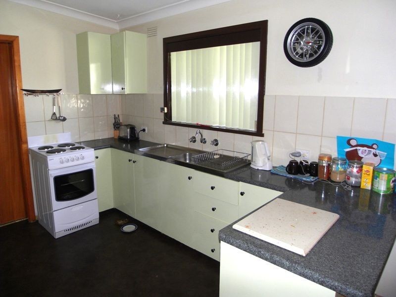 240 Kooba Street, Lavington NSW 2641