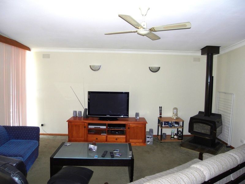 240 Kooba Street, Lavington NSW 2641