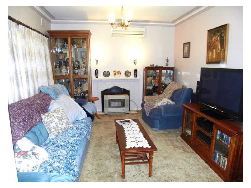 412 Griffith Road, Lavington NSW 2641