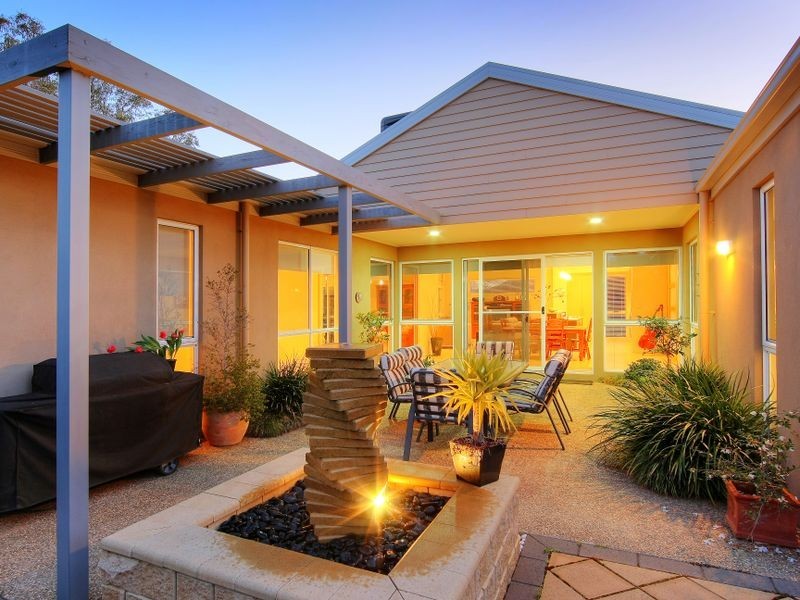 37 Newton Circuit, Thurgoona NSW 2640