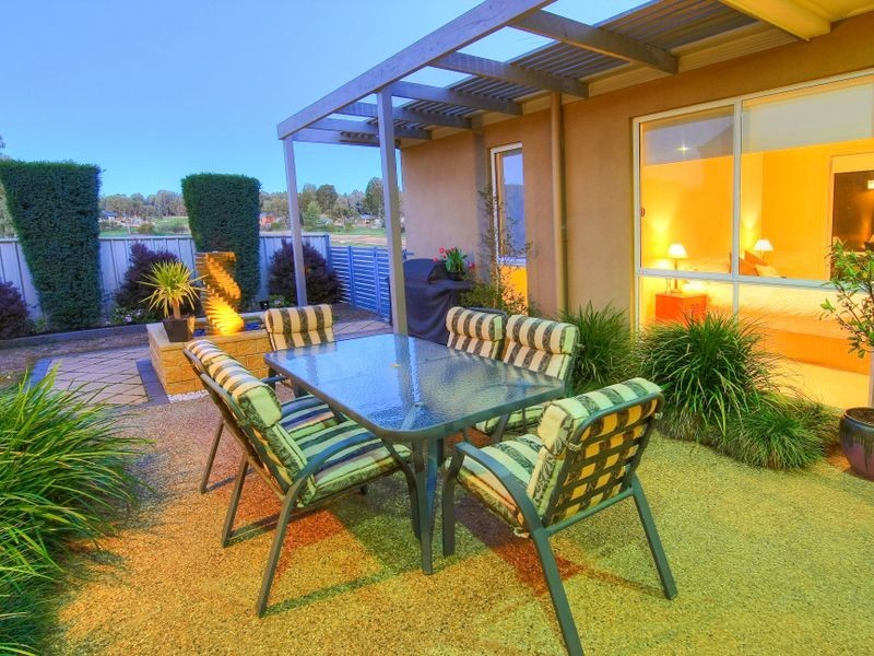 37 Newton Circuit, Thurgoona NSW 2640