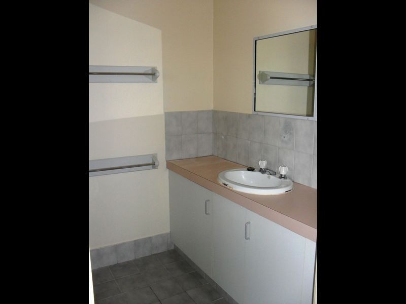 1/567 Webb Street, Lavington NSW 2641