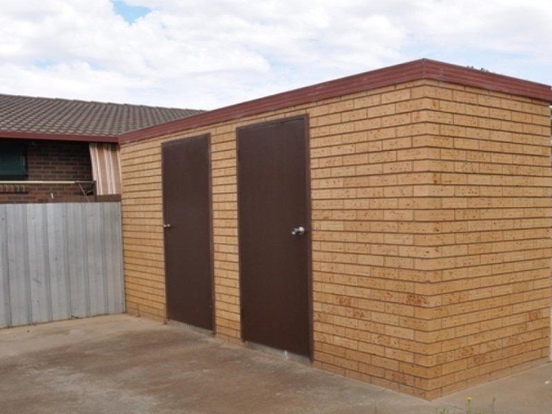 1/409 Griffith Road, Lavington NSW 2641