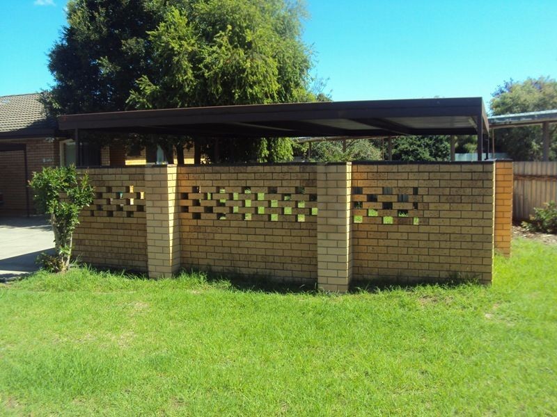 1/409 Griffith Road, Lavington NSW 2641