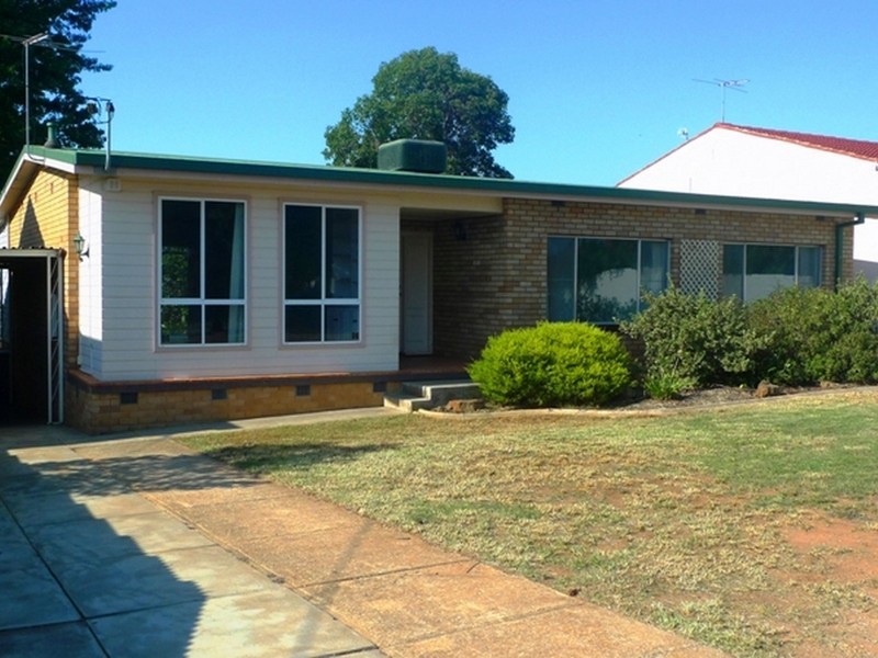 296 Highview Crescent, Lavington NSW 2641