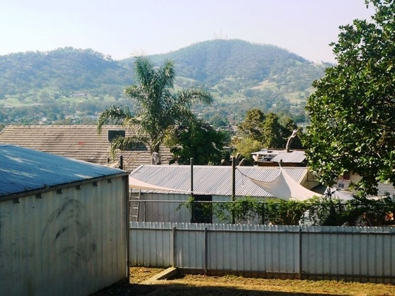 296 Highview Crescent, Lavington NSW 2641