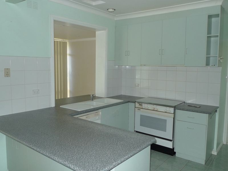 296 Highview Crescent, Lavington NSW 2641