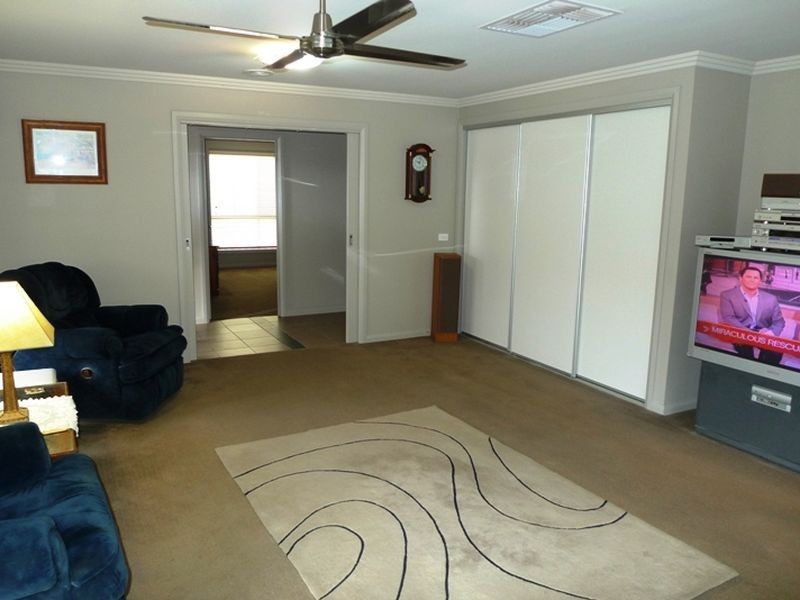 29 Gumnut Court, East Albury NSW 2640