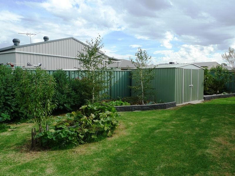 29 Gumnut Court, East Albury NSW 2640
