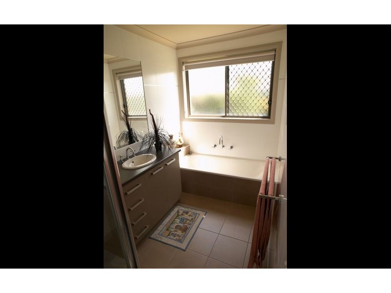 29 Gumnut Court, East Albury NSW 2640