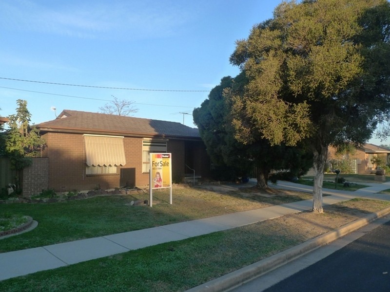 582 Prune Street, Lavington NSW 2641