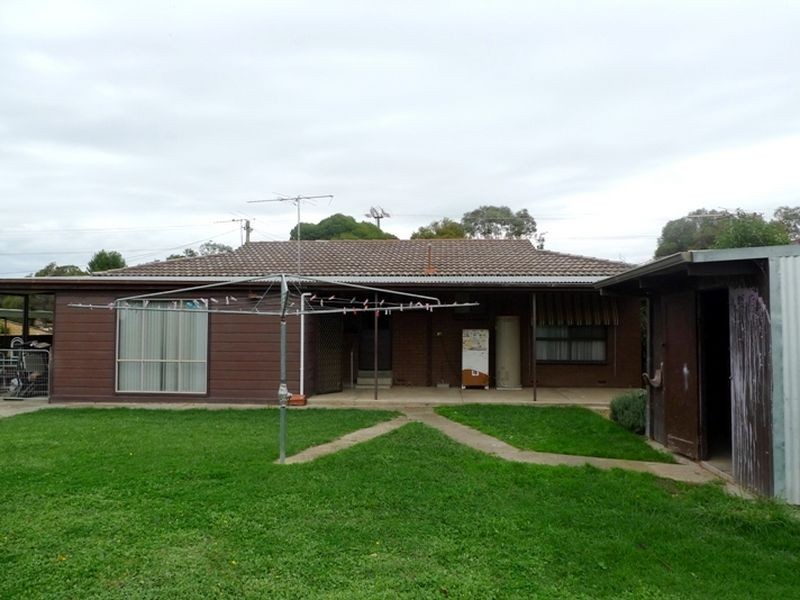 582 Prune Street, Lavington NSW 2641