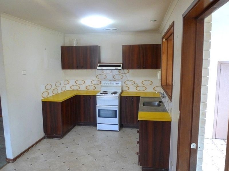 582 Prune Street, Lavington NSW 2641