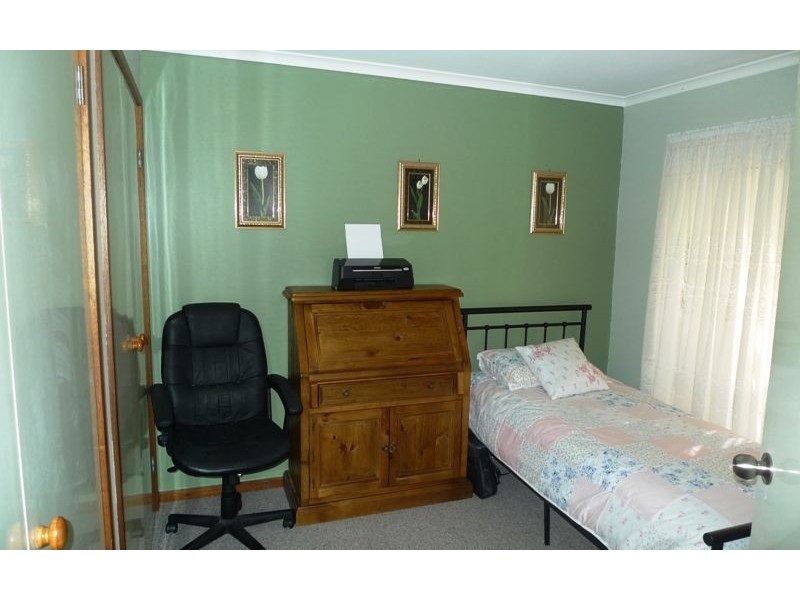 2/10 Brent Court, Lavington NSW 2641