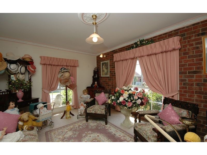 8 Harvey Court, Albury NSW 2640