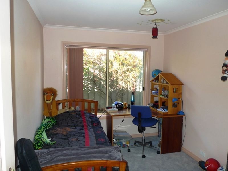 16 Honeysuckle Street, Thurgoona NSW 2640