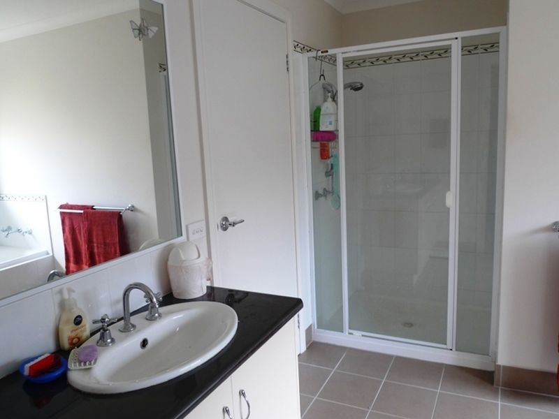 3 Gabrielle Crt, Lavington NSW 2641