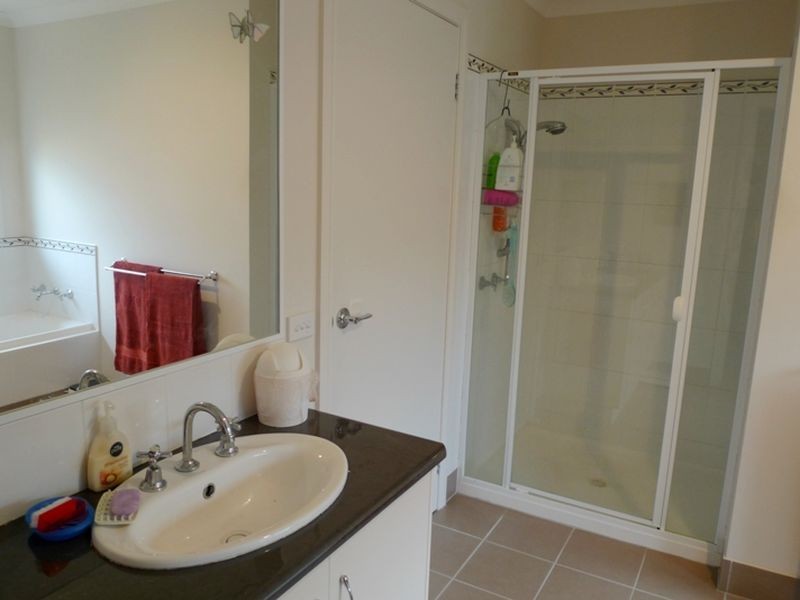 3 Gabrielle Crt, Lavington NSW 2641