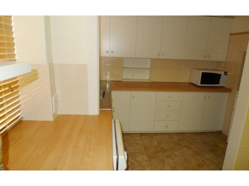 332 Ampleforth Street, East Albury NSW 2640