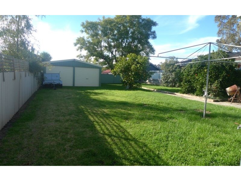 332 Ampleforth Street, East Albury NSW 2640