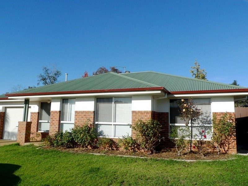 711A Centaur Road, Lavington NSW 2641