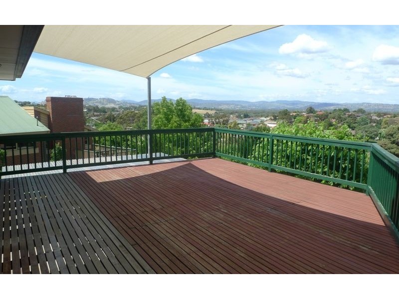 33 Warrenlee Drive, West Albury NSW 2640