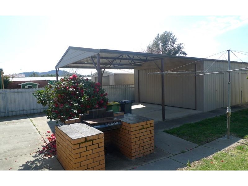 1074 Wingara Street, North Albury NSW 2640