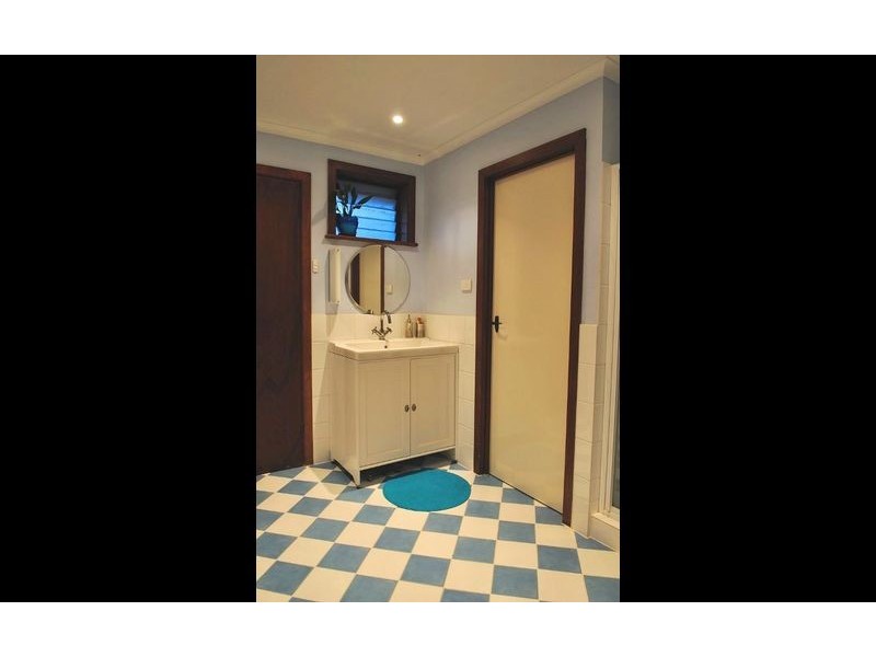 2/618 Hague Street, Lavington NSW 2641