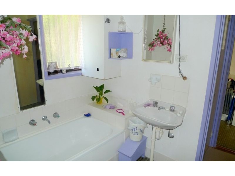 20 Goolagar Crescent, Lavington NSW 2641