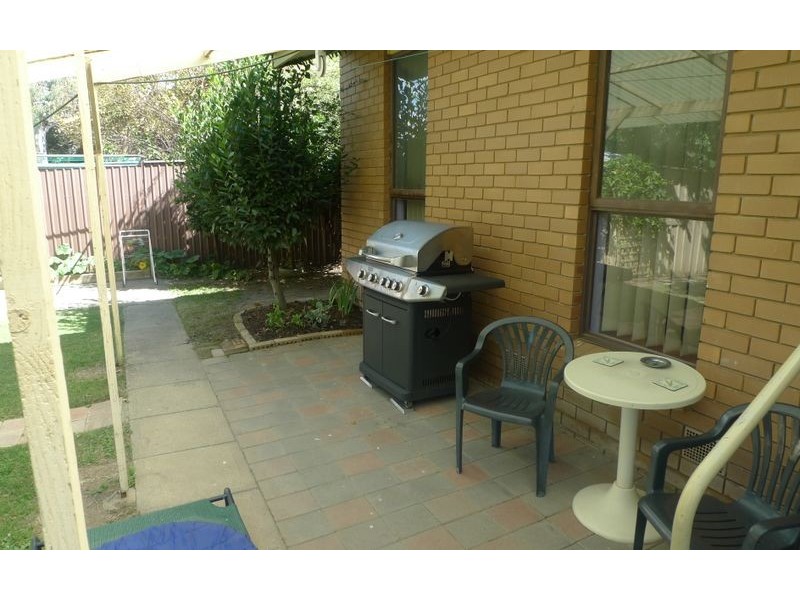 20 Goolagar Crescent, Lavington NSW 2641