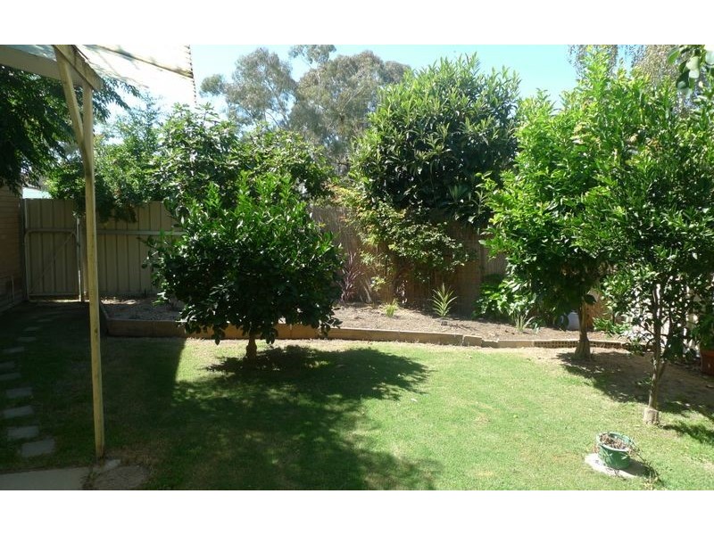 20 Goolagar Crescent, Lavington NSW 2641