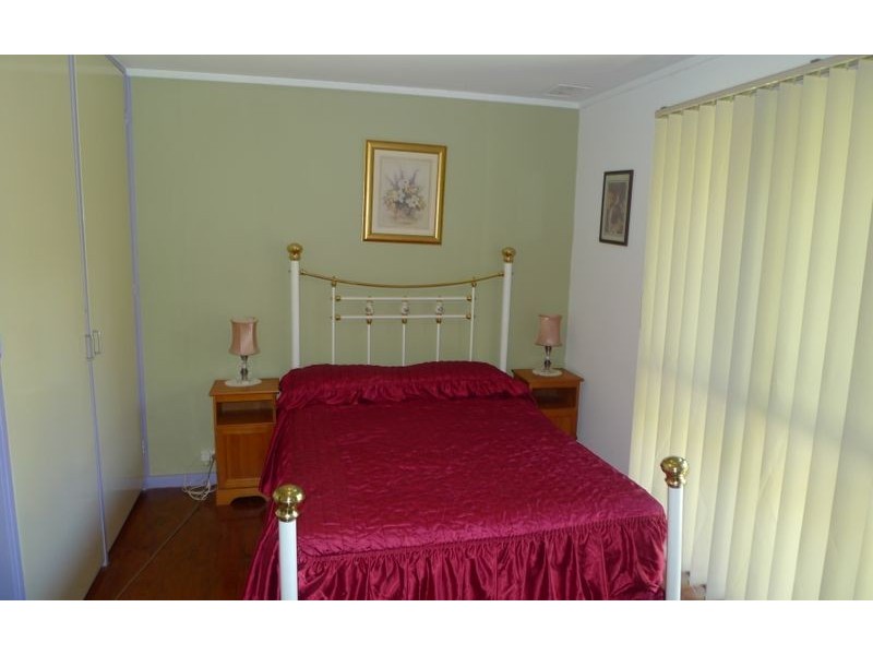 20 Goolagar Crescent, Lavington NSW 2641