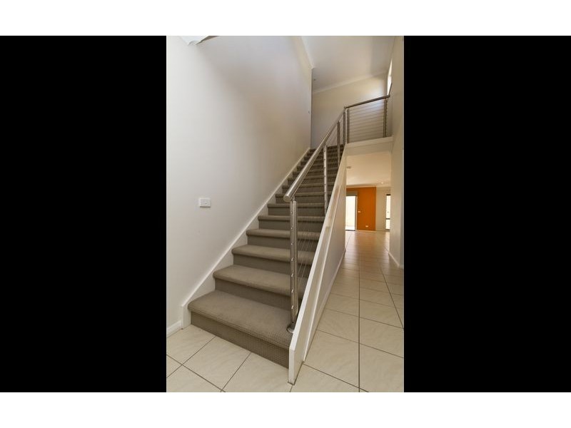 1/4 St Levans Place, Lavington NSW 2641