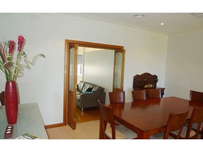 695 Yambla Avenue, Albury NSW 2640