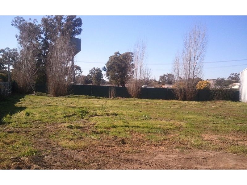 13 Queen Street, Culcairn NSW 2660