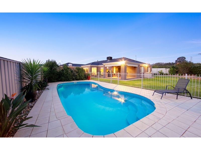 21 Cassinia Court, Thurgoona NSW 2640